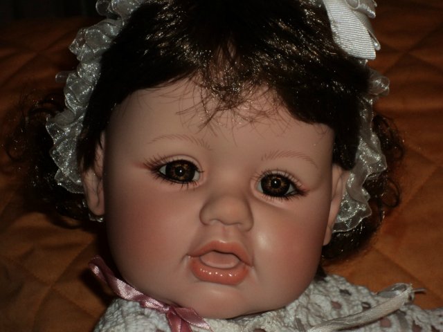 Толстый пончик Стася. Кукла "Hear Me Roar" от FayZah Spanos (фото 10)