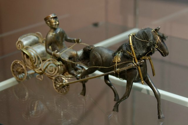 Историческая миниатюра — Редкие антикварные куклы и реплики: воск (фото 8)