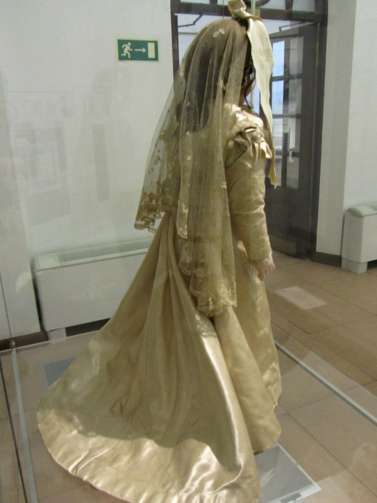 «Мода по-взрослому. Истории из кукольного гардероба» - выставка в Музее-заповеднике «Царицыно» - продолжение - 3-ий зал.