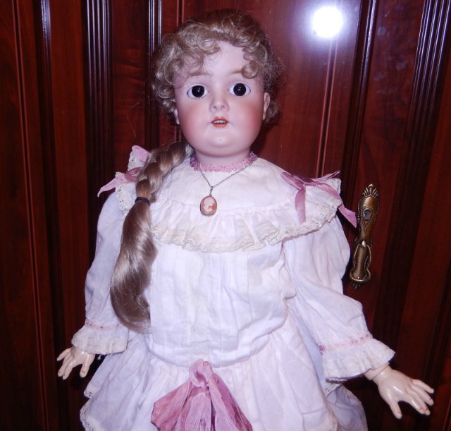 "Королева, ах, королева!" или Подскажите, знатоки антикварок, что в ней королевского (фото 3)