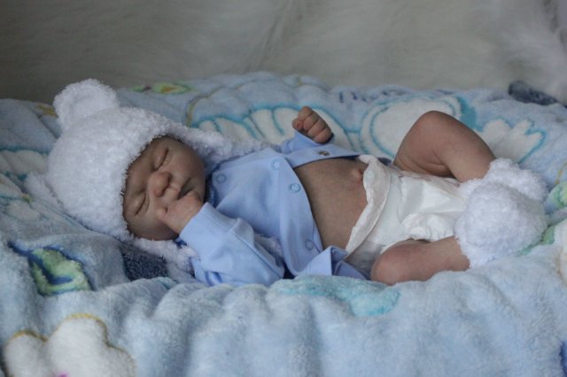 Спящий малышок Жульенчик. Куколка реборн Вишни Виктории