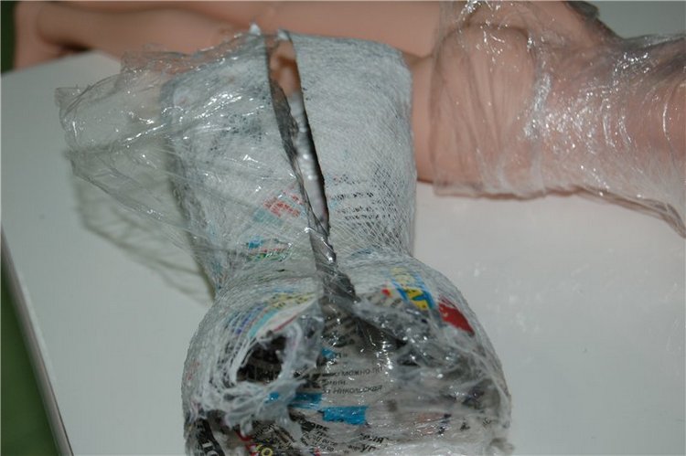 Манекен для куклы своими руками. Мастер-класс (фото 7)