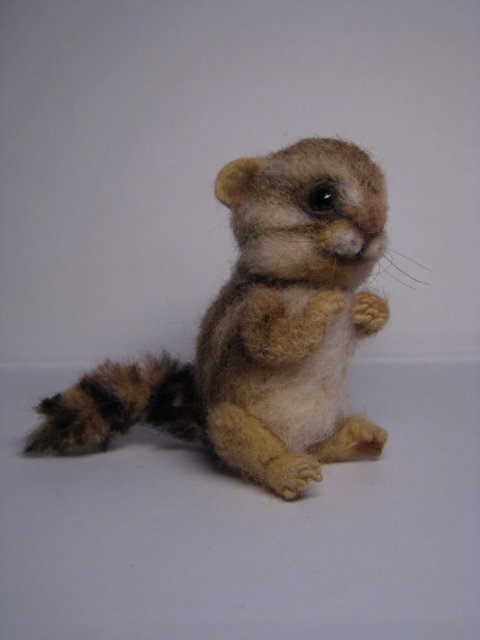 Бурундучок. Авторская игрушка валянием из шерсти Ольги Чернухо (фото 3)