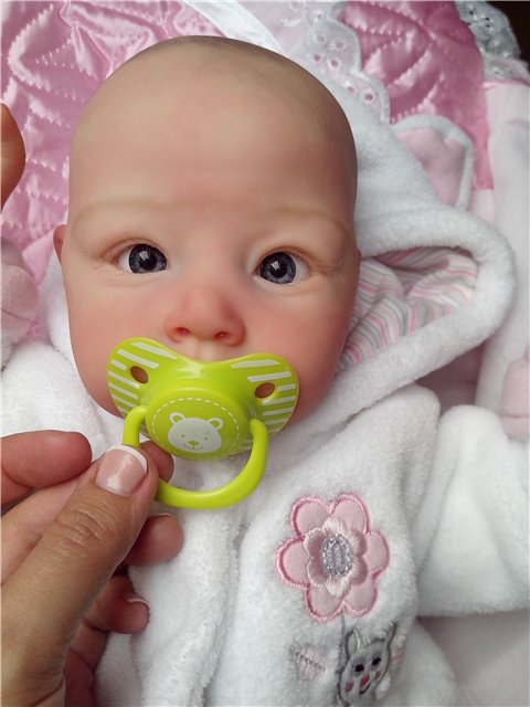 Любопытная малышка или неожиданный для меня молд