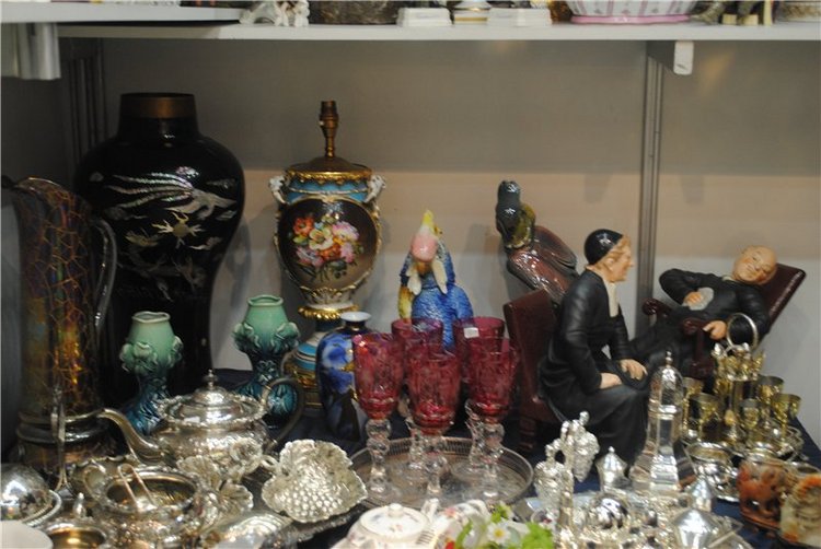 На Тишинку мы пошли – там сокровища нашли. Взгляд на «Блошиный рынок» со второго этажа | Бэйбики На Тишинку мы пошли – там сокровища нашли. Взгляд на «Блошиный рынок» со второго этажа