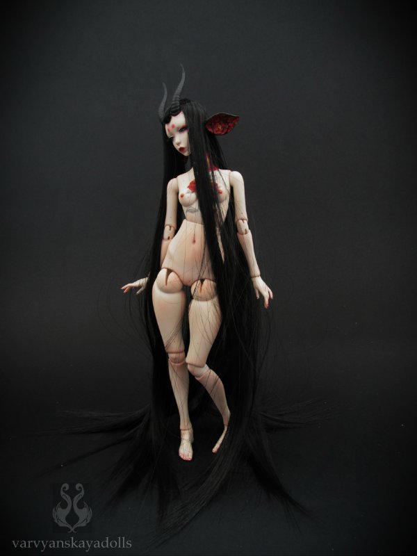 Полиуретановая шарнирная кукла Цубаки (Камелия) (фото 4)