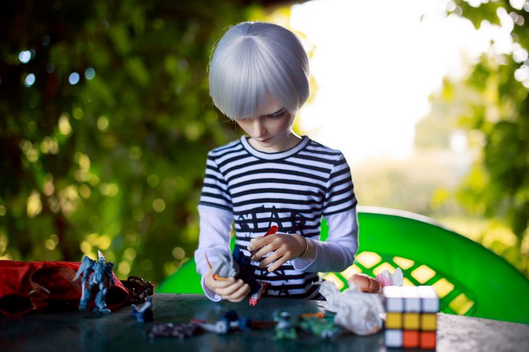 60 см vs 15 см. Или две истории из жизни Итана и Хотару