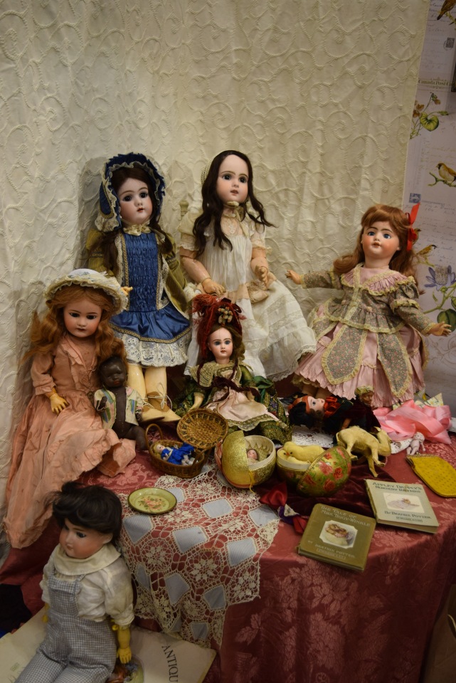 VII Московская международная выставка "Искусство Куклы". Портреты кукольной души или незримый диалог. Часть 2