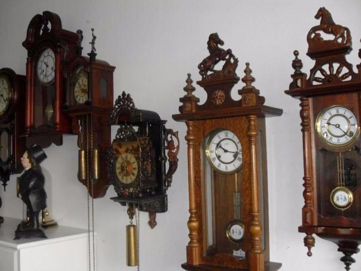 Старинные часы еще идут. Коллекция старинных часов (фото 9)
