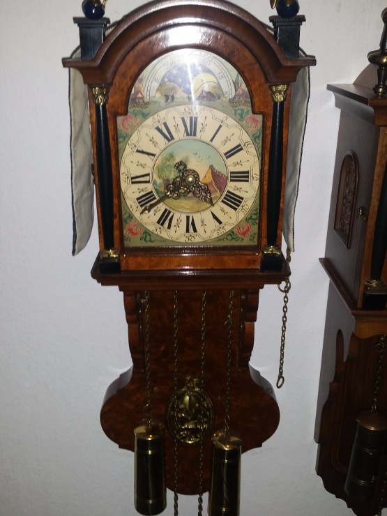 Старинные часы еще идут. Коллекция старинных часов - часть вторая