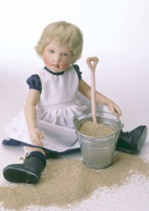 Шарлотта от Helen Kish - "Children Playing On The Beach" (фото 3)