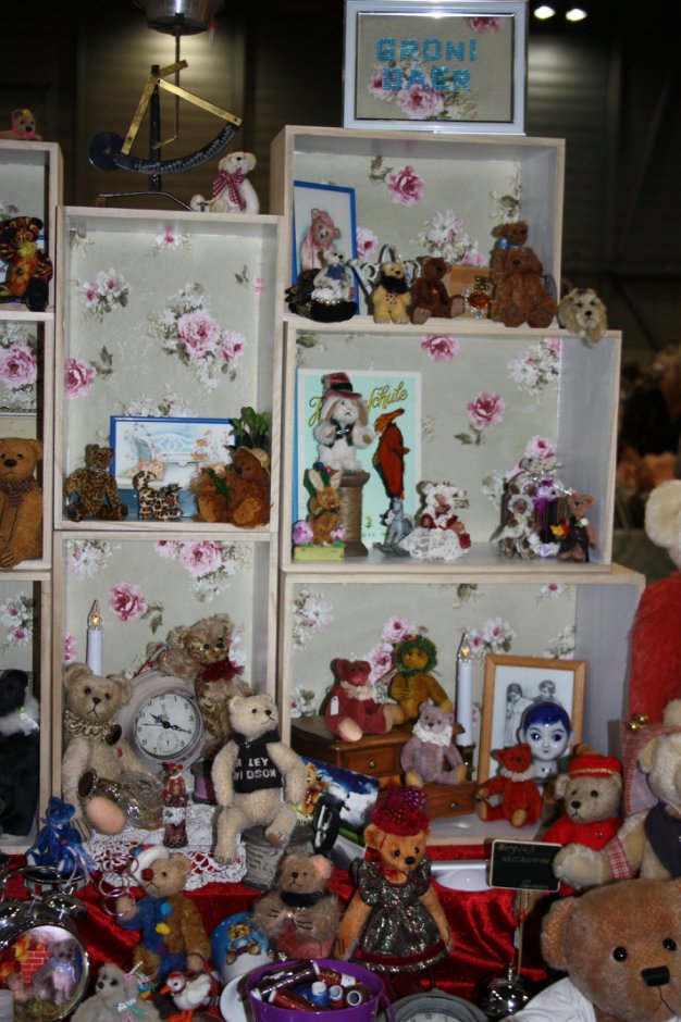 Осенняя выставка 2014 кукол и мишек Тедди в Голландии - часть II
