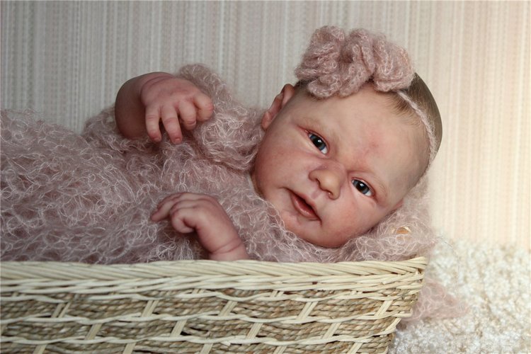 Манюня.Первая фотосессия. Кукла реборн Светланы Преображенской