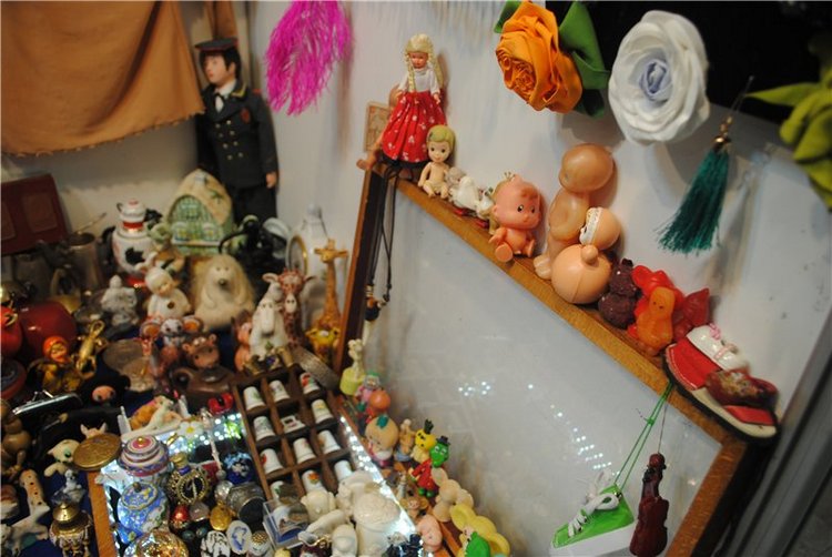 На Тишинку мы пошли – там сокровища нашли. Взгляд на «Блошиный рынок» со второго этажа | Бэйбики На Тишинку мы пошли – там сокровища нашли. Взгляд на «Блошиный рынок» со второго этажа