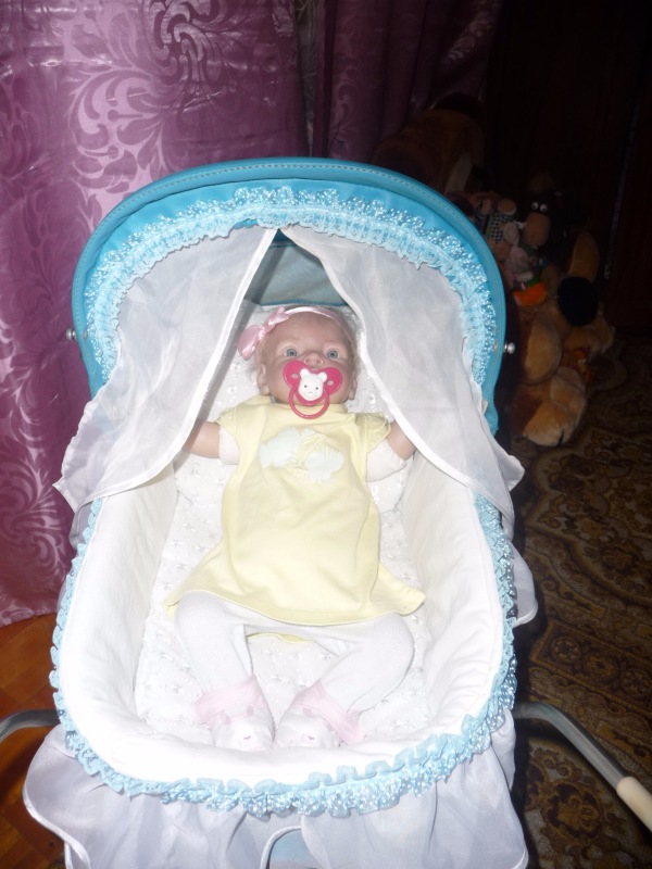 Еще одна колясочка — Аксессуары для кукол своими руками: идеи (фото 6)