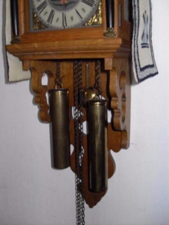 Старинные часы еще идут. Коллекция старинных часов