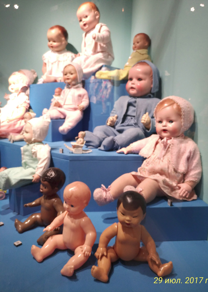 Выставка «Все лучшее – детям. Игрушки 1950–1980 годов из коллекции Сергея Романова». Часть 1