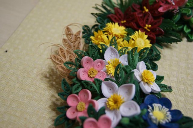 Веночек в цветочек. Квиллинг