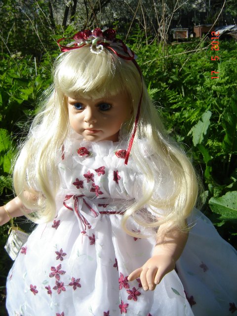 Две сестрицы Ллойда Миддлетона - настоящие принцессы