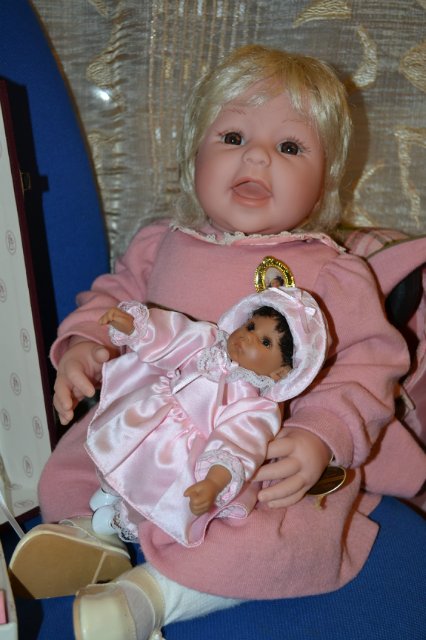 Дом-саквояж для малышки-мулатки от Ли Миддлтон