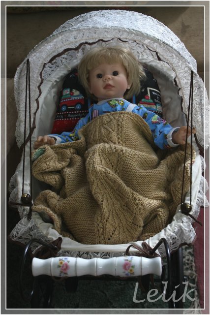 Фёдор и его транспорт. Lee Middleton Hayden by Reva Schick и коляска edeltraut hofmann