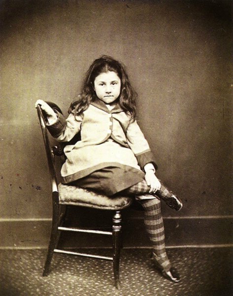 Кто Вы, мистер Кэррол или Каждый пишет, как он дышит. Фотоработы сказочника и математика | Бэйбики Кто Вы, мистер Кэррол или Каждый пишет, как он дышит. Фотоработы сказочника и математика