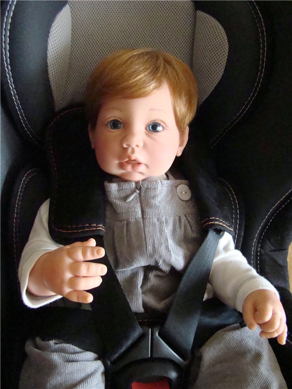 Безопасность прежде всего! Автокресло нужная вещь. Коллекционные куклы Ли Миддлтон, Адора (фото 8)