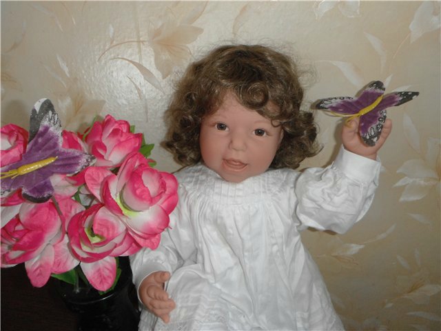 Куклы те, что радуют уже других