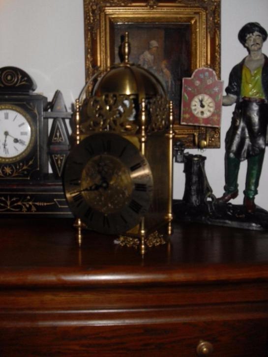Старинные часы еще идут. Коллекция старинных часов