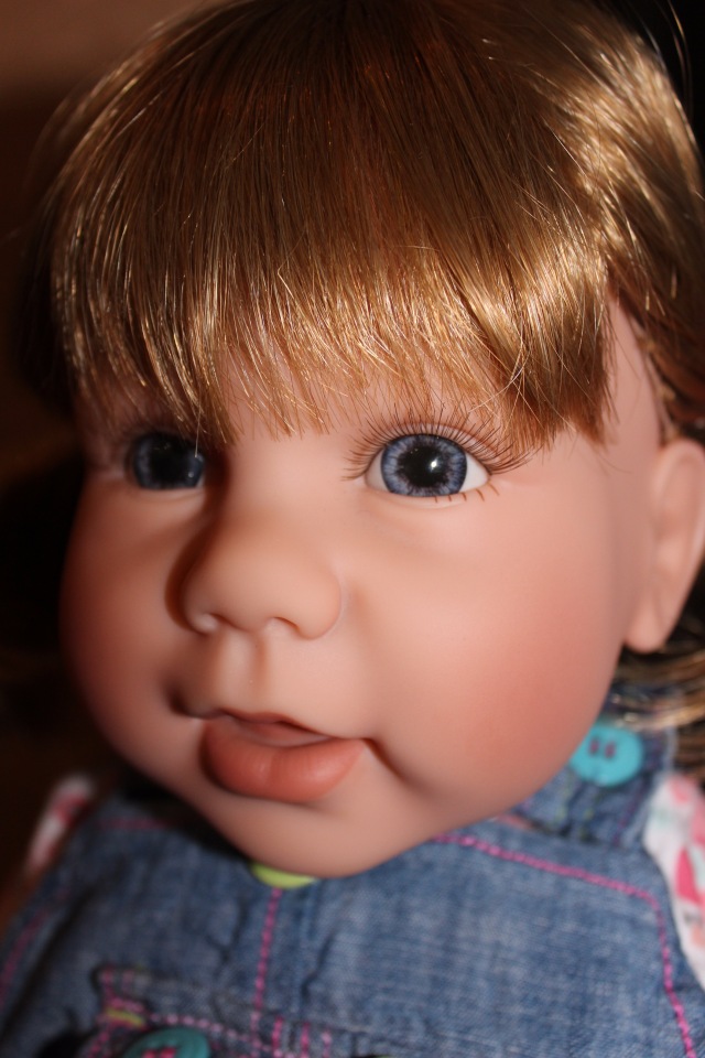 Сказочная девочка Алиса Classic Charm Lee Middleton doll