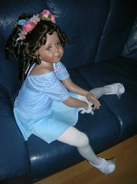 Голубая танцовщица или Магия балета. Фарфоровая коллекционная кукла от Донны Руберт