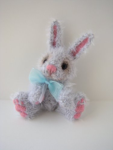 Серенький заинька. Игрушка вязанная спицами Ольги Чернухо (фото 2)