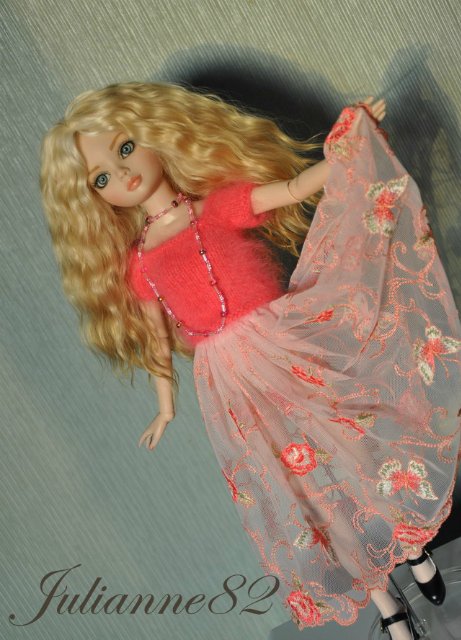 Неотразимая Feeling Drained Ellowyne Wilde от Robert Tonner