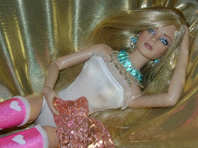 Nu Mood Sidney - девушка загадка от Tonnera