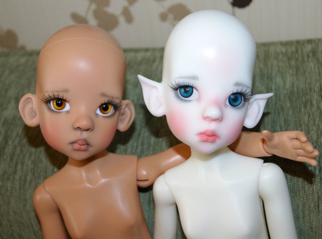 Карамель и сливки - две Лайлочки White Elf and Human Tan Kaye Wigs