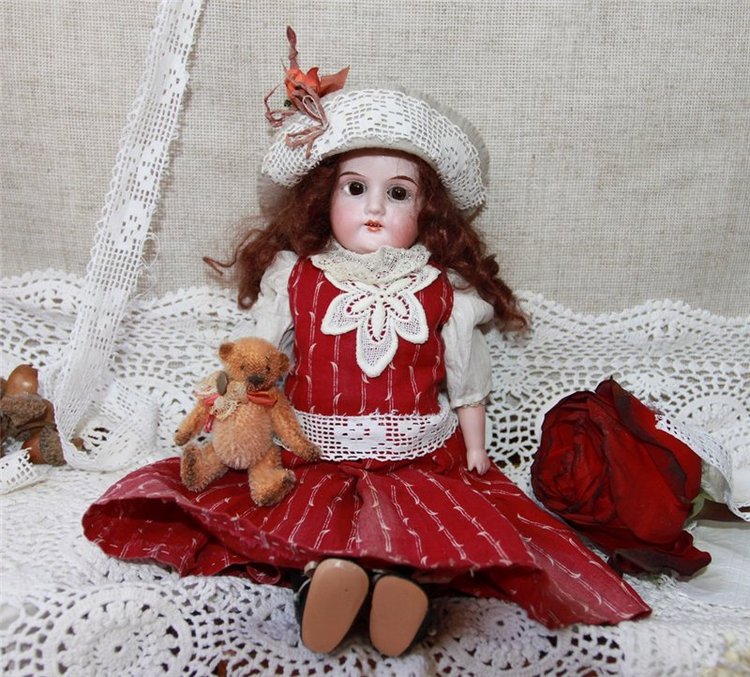 Должна быть в кукле какая-то загадка - Majestic (фото 4)