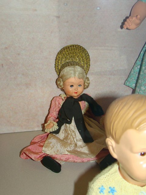 Выставка "Старинные куклы и игрушки" Ирины Киек. Ростов-на-Дону, 2013 | Бэйбики Выставка "Старинные куклы и игрушки" Ирины Киек. Ростов-на-Дону, 2013