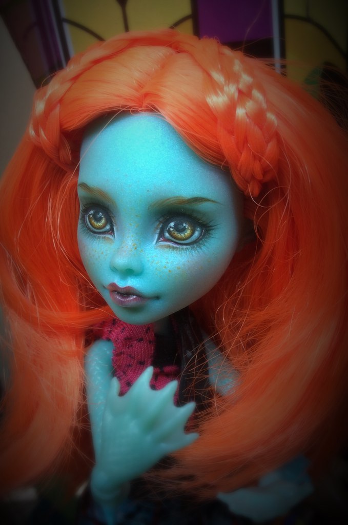 Я рисую, куклам лица я рисую