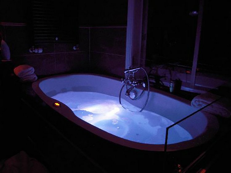 ЗАВИСНУТЬ В ВОЗДУХЕ... Oдин из самых необычных отелей в Мире, Amsterdam, Нидерланды