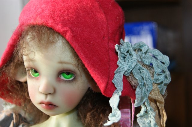 Mademoiselle Buonaparte или росшная Нелличка фавн green Kaye Wiggs с кастомным мейком и аутфитом от Val Zeitler (фото 2)