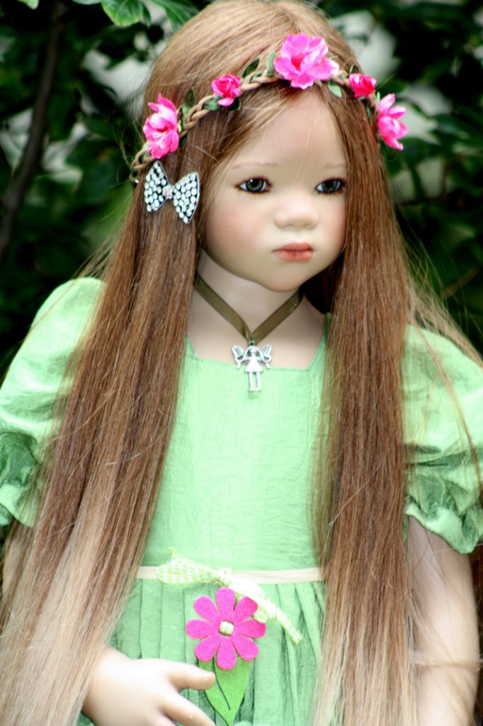 Солнечный денек в саду. Часть вторая - три подружки