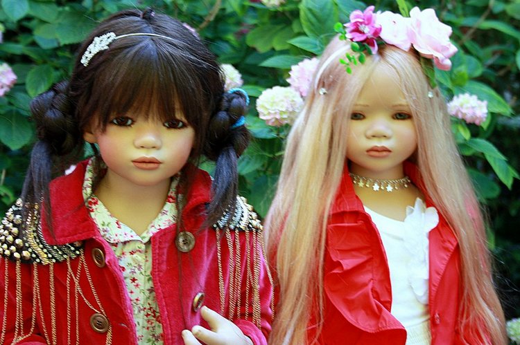 Солнечный денек в саду. Часть третья - Лилит и Анна Лу