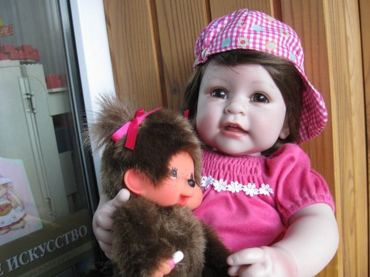 Разные детки Адора одного молда