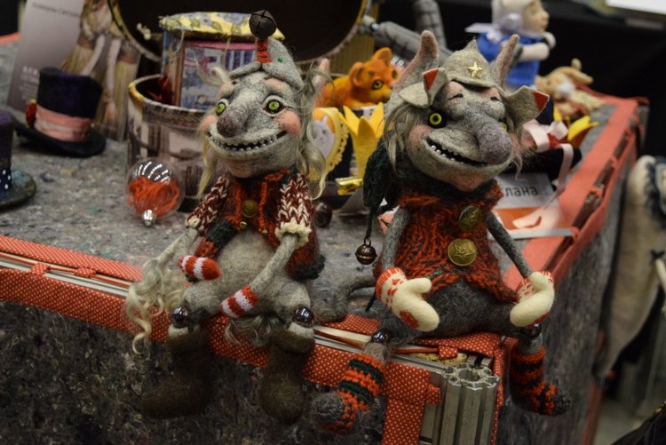 VII Московская международная выставка "Искусство Куклы". Портреты кукольной души или незримый диалог. Часть 2