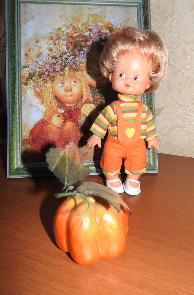 Заманчивое увлечение. Маленькие куколки ГДР - косолапки, 17 см, кто они