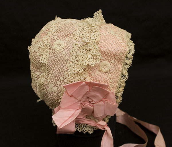 Внимание, опасный вирус — Редкие антикварные куклы и реплики: воск