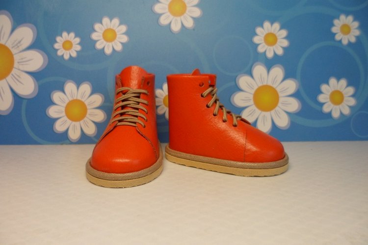 Ботиночки размера МСД. Для красавиц Кайе Вигс