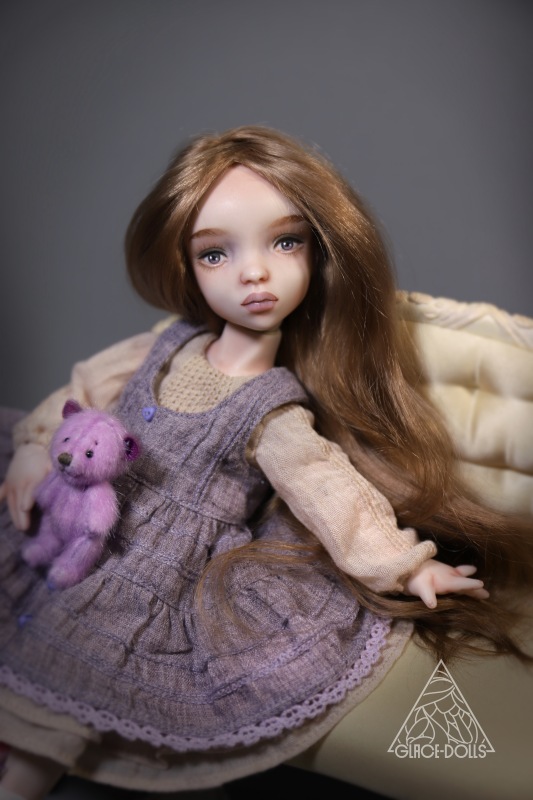 Сестренки Эмили и Джейн - фарфоровые девочки