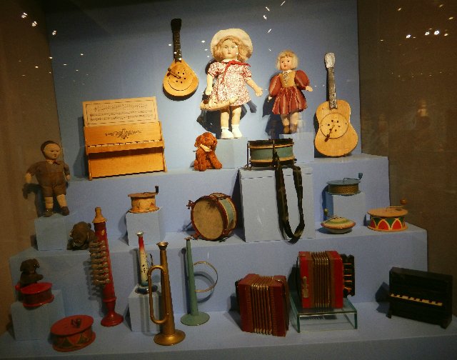 "Другое детство". Выставка в Коломенском. Часть 2 | Бэйбики "Другое детство". Выставка в Коломенском. Часть 2