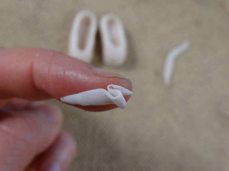 Туфельки из запекаемого пластика для кукол